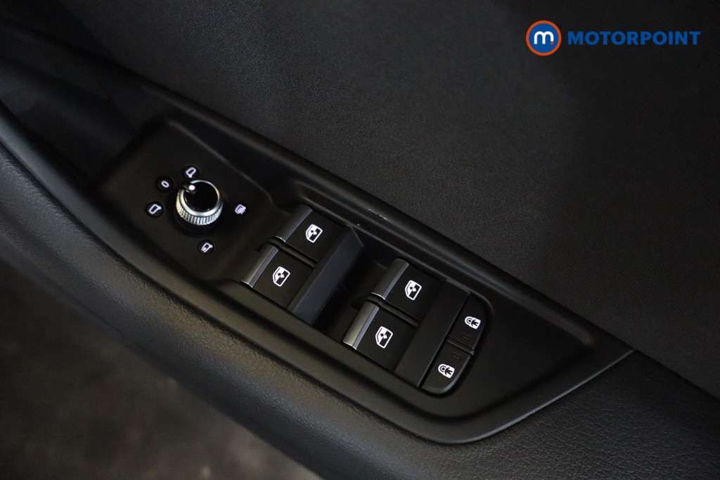 Audi A4 Technik Automatic Petrol Estate - Stock Number (1551827) - 10th supplementary image