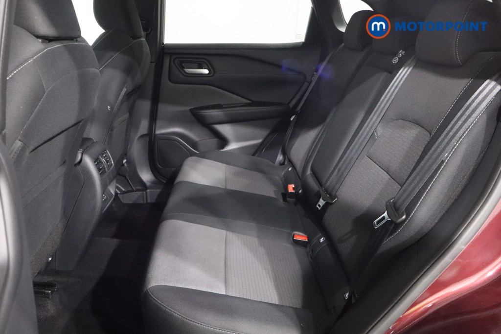 Nissan Qashqai N-Connecta Manual Petrol SUV - Stock Number (1526428) - 5th supplementary image