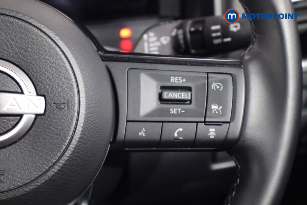 Nissan Qashqai N-Connecta Manual Petrol SUV - Stock Number (1526428) - 8th supplementary image