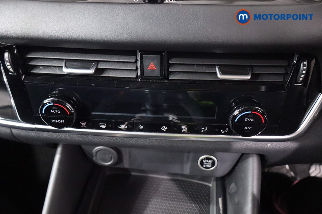 Nissan Qashqai N-Connecta Manual Petrol SUV - Stock Number (1526428) - 18th supplementary image