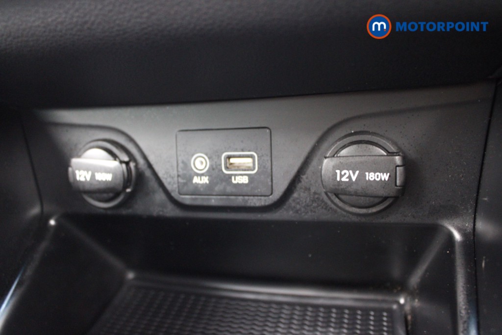 Hyundai Tucson Se Nav Manual Petrol SUV - Stock Number (1526970) - 9th supplementary image