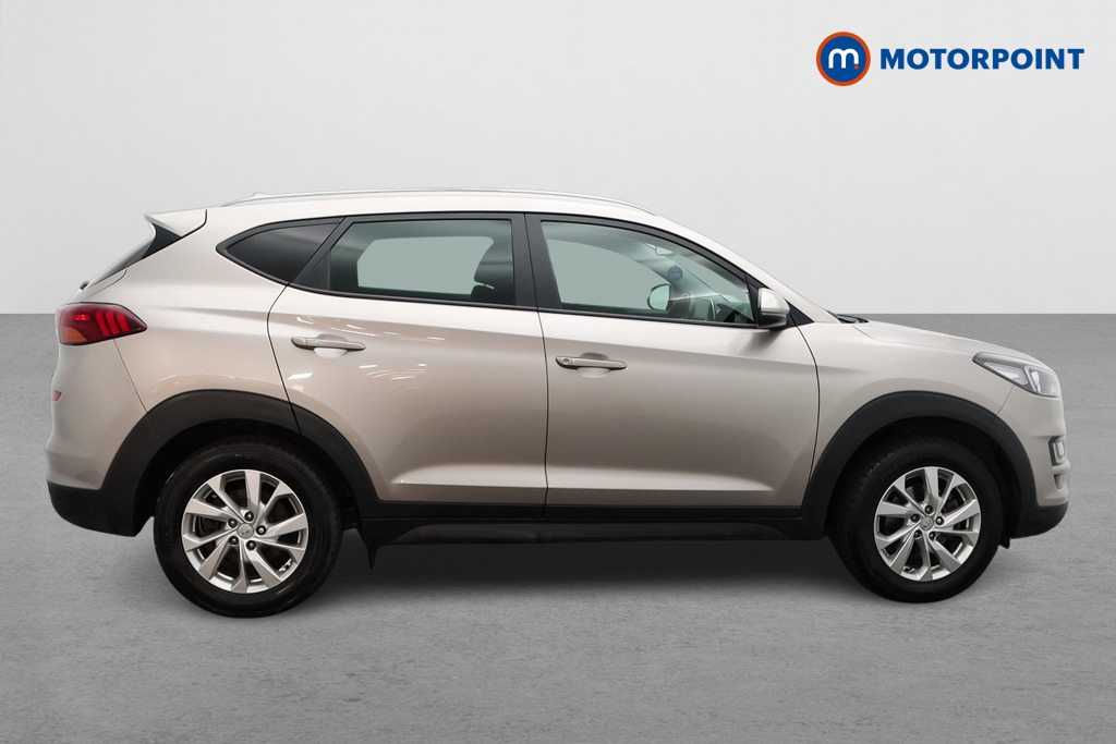 Hyundai Tucson Se Nav Manual Petrol SUV - Stock Number (1526970) - Drivers side