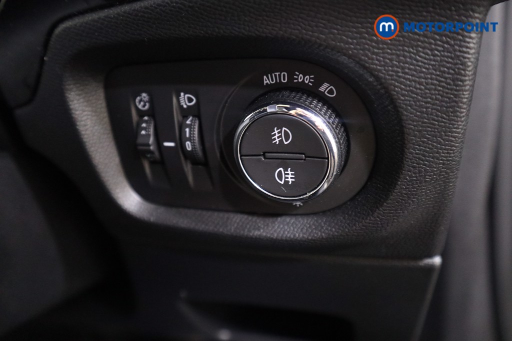Vauxhall Corsa Sri Nav Manual Petrol Hatchback - Stock Number (1536034) - 9th supplementary image