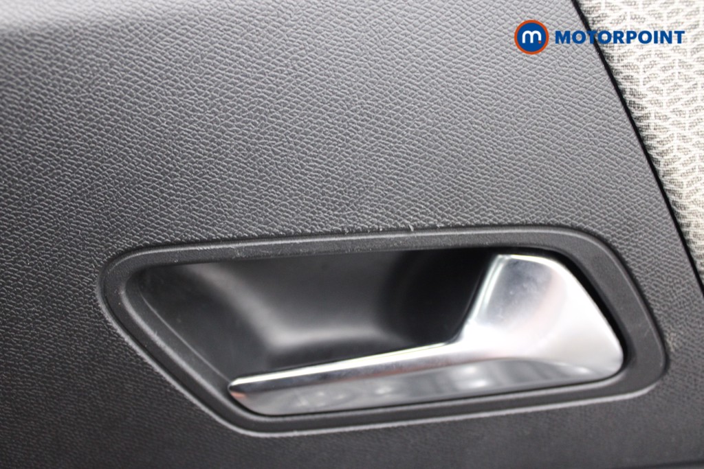 Citroen C4 Sense Plus Manual Petrol Hatchback - Stock Number (1537320) - 16th supplementary image