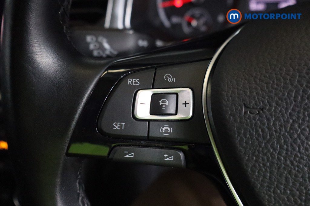 Volkswagen T-Roc Active Manual Petrol SUV - Stock Number (1541031) - 7th supplementary image