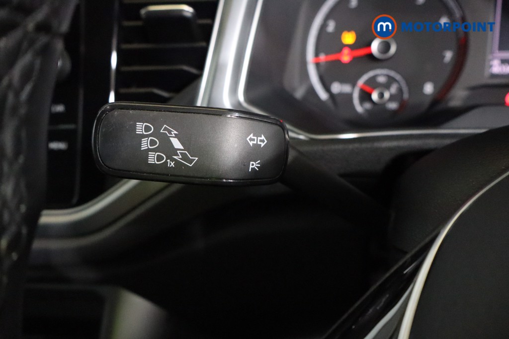 Volkswagen T-Roc Active Manual Petrol SUV - Stock Number (1541031) - 9th supplementary image