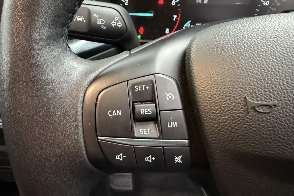 Ford Focus Active Edition Manual Petrol Estate - Stock Number (1541472) - 4th supplementary image