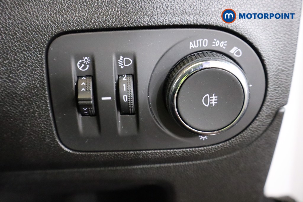Vauxhall Crossland Se Edition Manual Petrol SUV - Stock Number (1541900) - 10th supplementary image