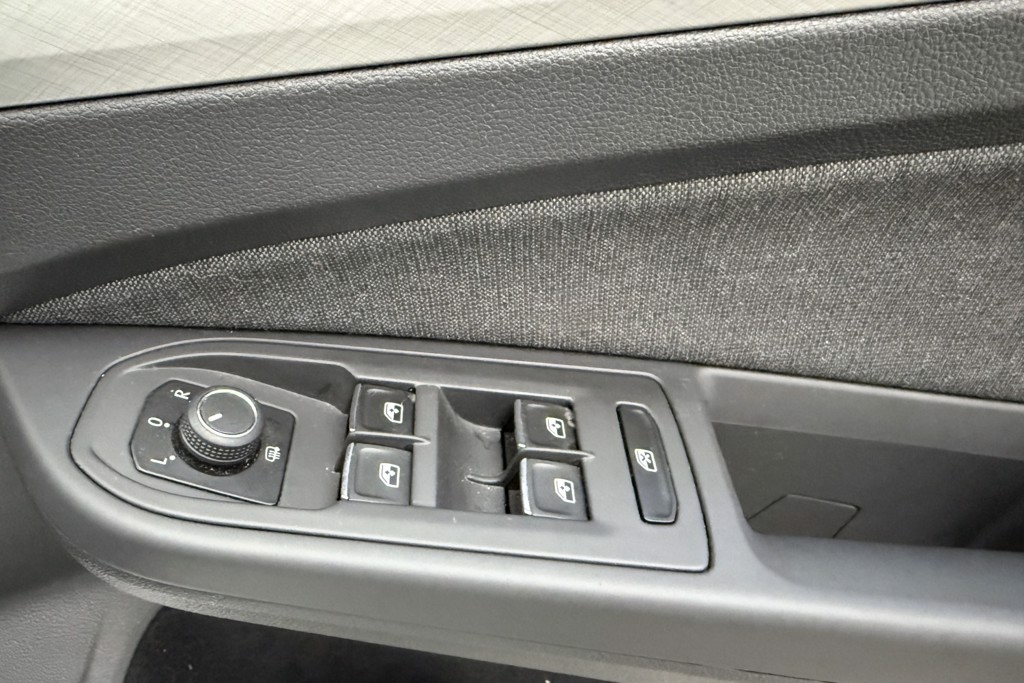 Volkswagen Golf Life Manual Petrol Hatchback - Stock Number (1541933) - 15th supplementary image