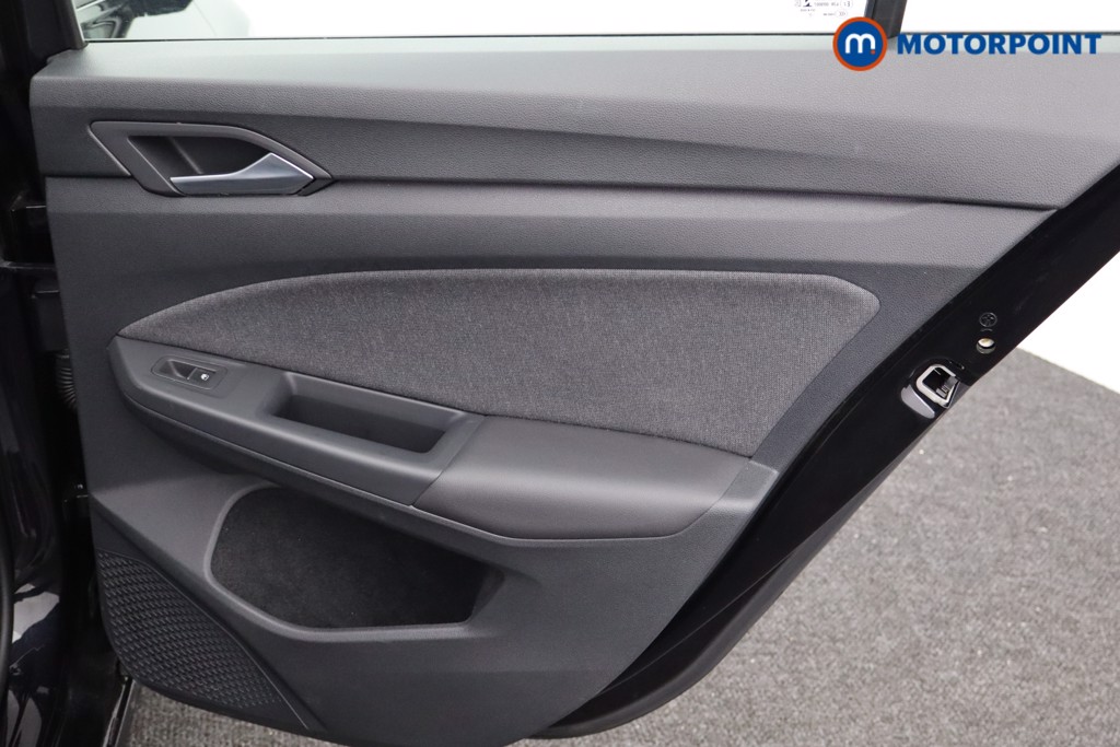 Volkswagen Golf Life Manual Petrol Hatchback - Stock Number (1541939) - 16th supplementary image