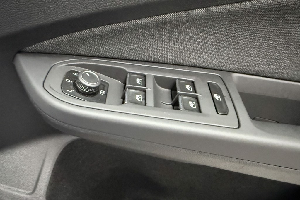 Volkswagen Golf Life Manual Petrol Hatchback - Stock Number (1541945) - 14th supplementary image