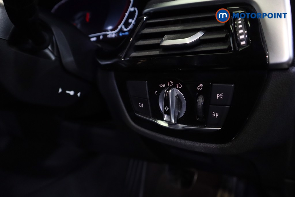 BMW 5 Series M Sport Automatic Petrol Plug-In Hybrid Estate - Stock Number (1543745) - 4th supplementary image