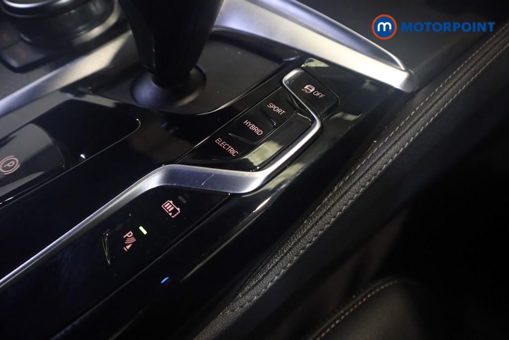 BMW 5 Series M Sport Automatic Petrol Plug-In Hybrid Estate - Stock Number (1543745) - 21st supplementary image