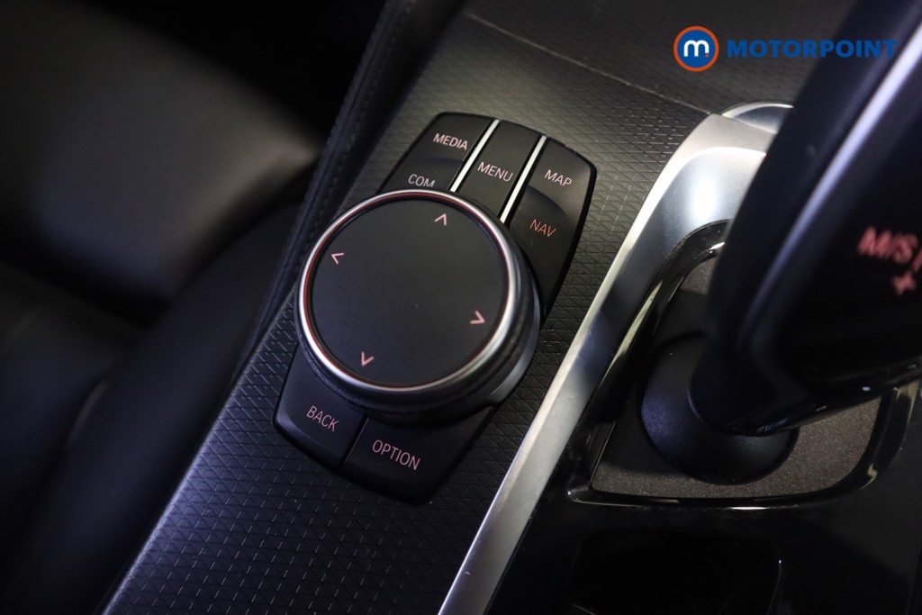 BMW 5 Series M Sport Automatic Petrol Plug-In Hybrid Estate - Stock Number (1543745) - 22nd supplementary image