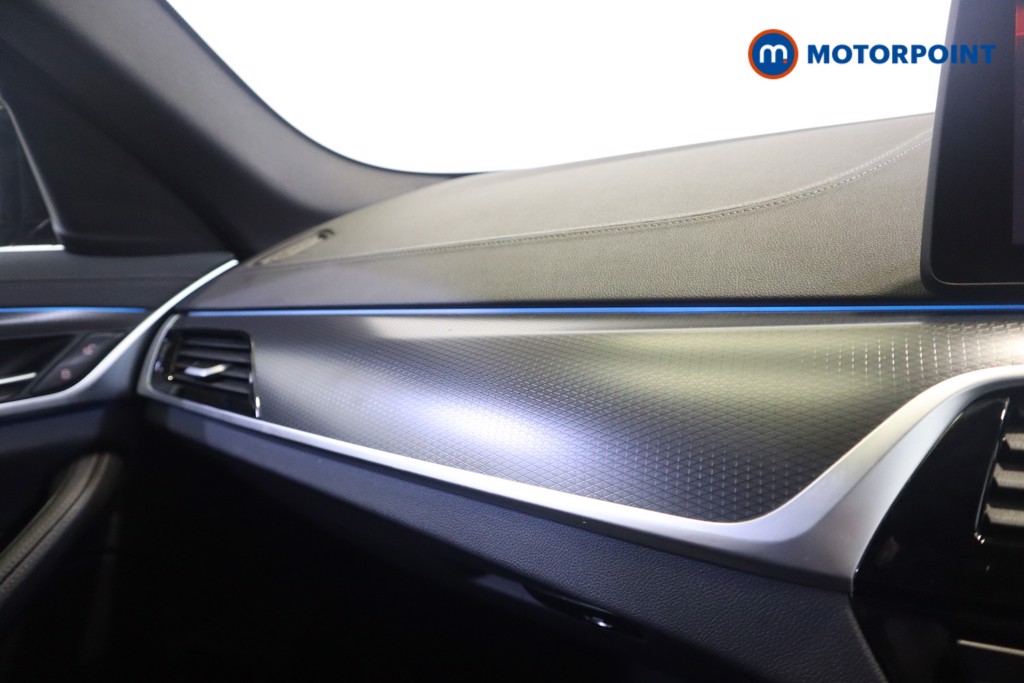 BMW 5 Series M Sport Automatic Petrol Plug-In Hybrid Estate - Stock Number (1543745) - 24th supplementary image