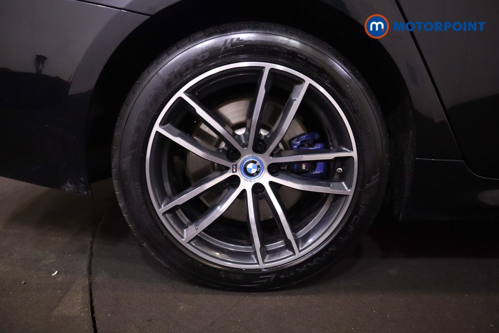 BMW 5 Series M Sport Automatic Petrol Plug-In Hybrid Estate - Stock Number (1543745) - 30th supplementary image