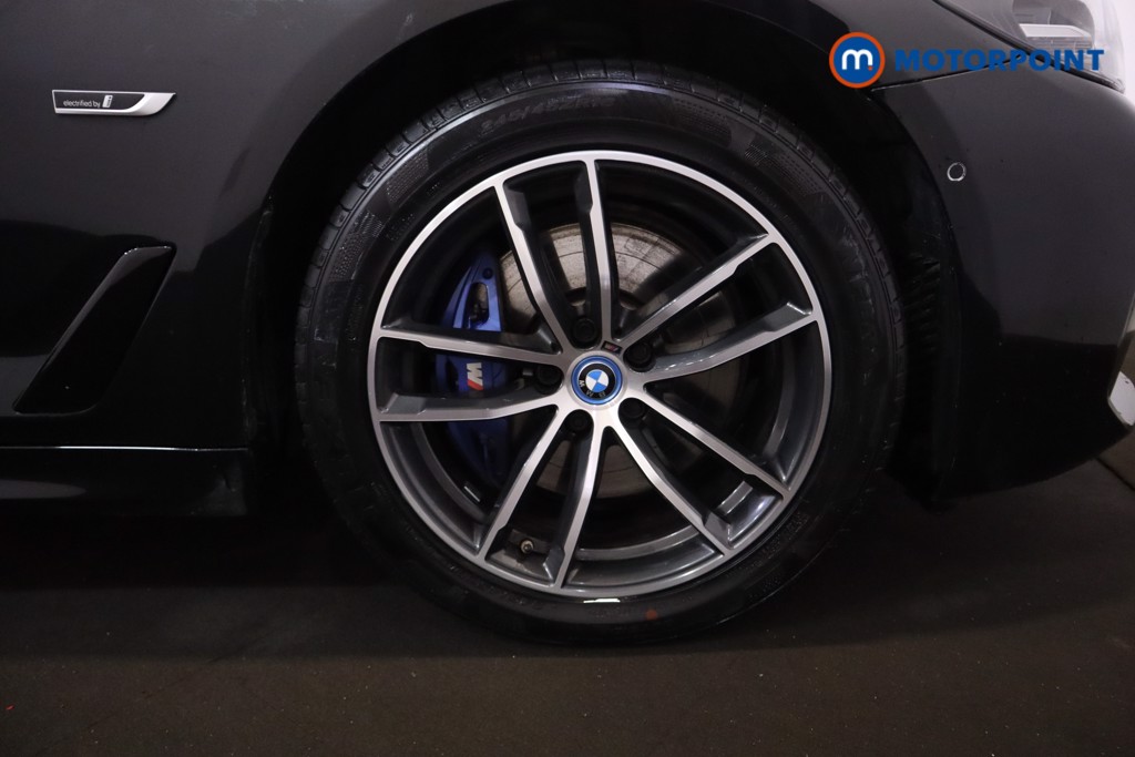 BMW 5 Series M Sport Automatic Petrol Plug-In Hybrid Estate - Stock Number (1543745) - 33rd supplementary image