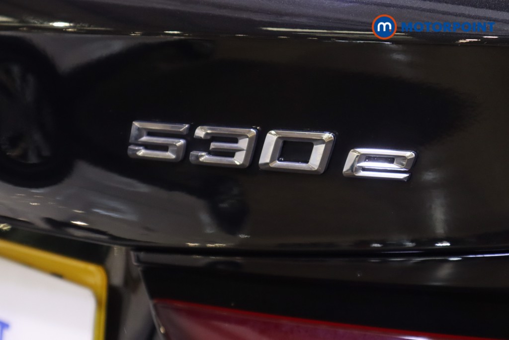 BMW 5 Series M Sport Automatic Petrol Plug-In Hybrid Estate - Stock Number (1543745) - 36th supplementary image
