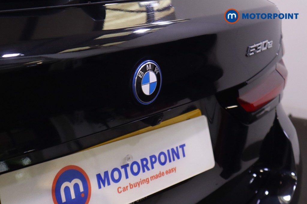 BMW 5 Series M Sport Automatic Petrol Plug-In Hybrid Estate - Stock Number (1543745) - 38th supplementary image