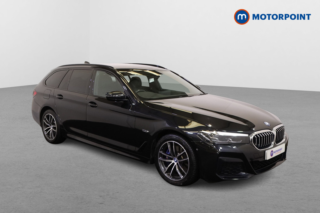 BMW 5 Series M Sport Automatic Petrol Plug-In Hybrid Estate - Stock Number (1543745) - Drivers side front corner