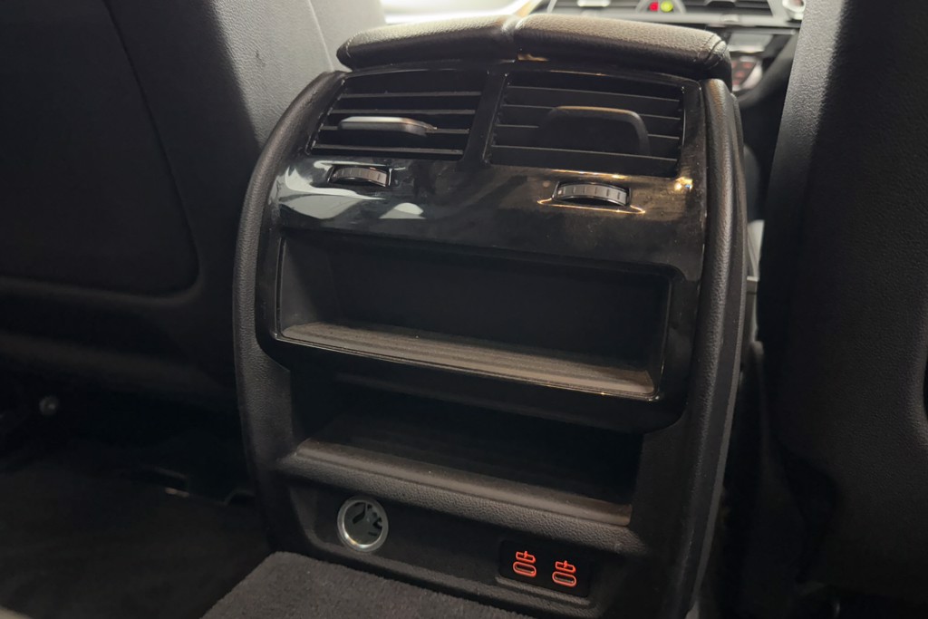BMW 5 Series M Sport Automatic Petrol Plug-In Hybrid Estate - Stock Number (1543852) - 34th supplementary image