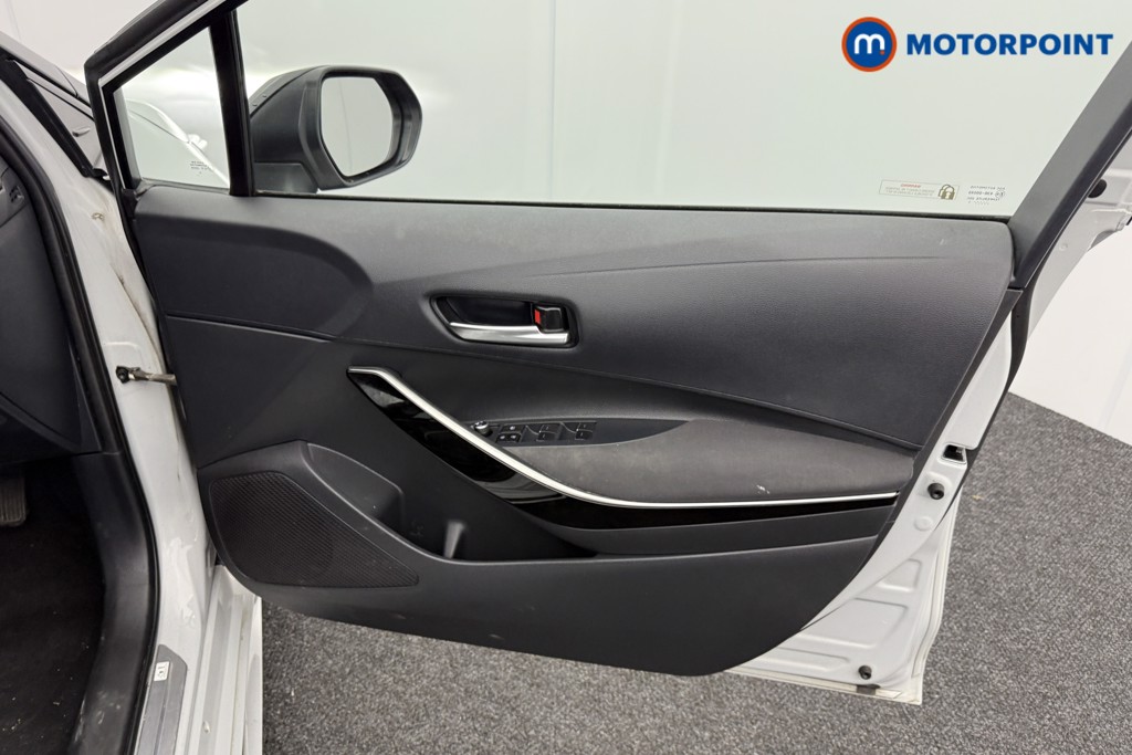 Toyota Corolla Gr Sport Automatic Petrol-Electric Hybrid Hatchback - Stock Number (1543927) - 17th supplementary image