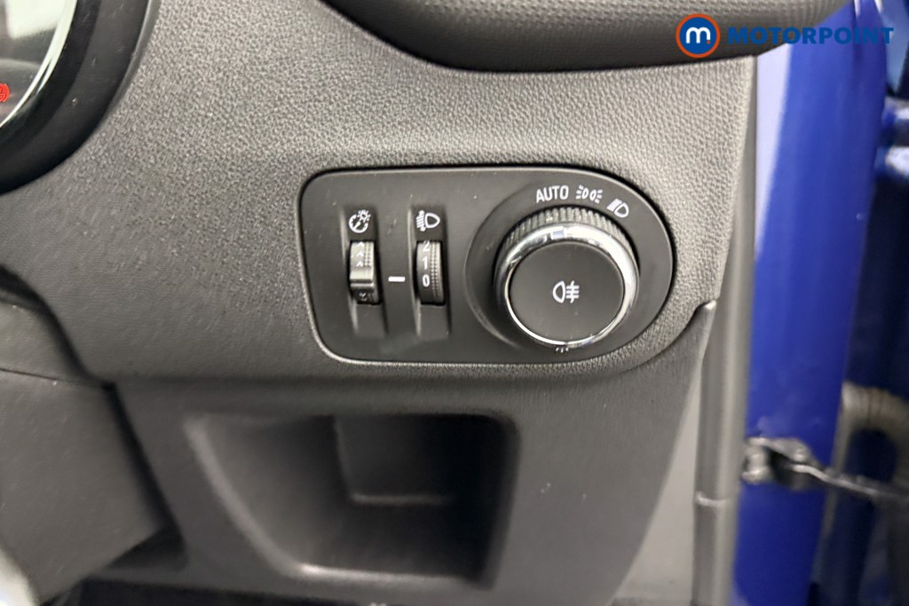 Vauxhall Crossland Design Manual Petrol SUV - Stock Number (1544383) - 12th supplementary image