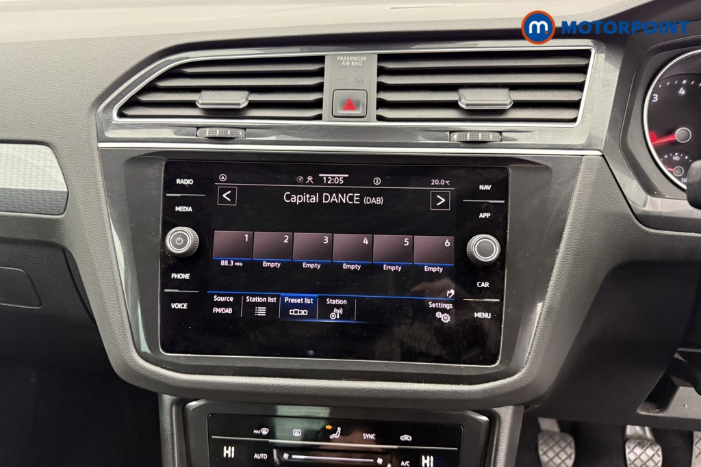 Volkswagen Tiguan Life Manual Petrol SUV - Stock Number (1544790) - 6th supplementary image