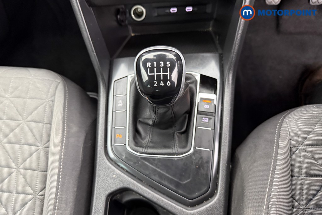 Volkswagen Tiguan Life Manual Petrol SUV - Stock Number (1544790) - 13th supplementary image