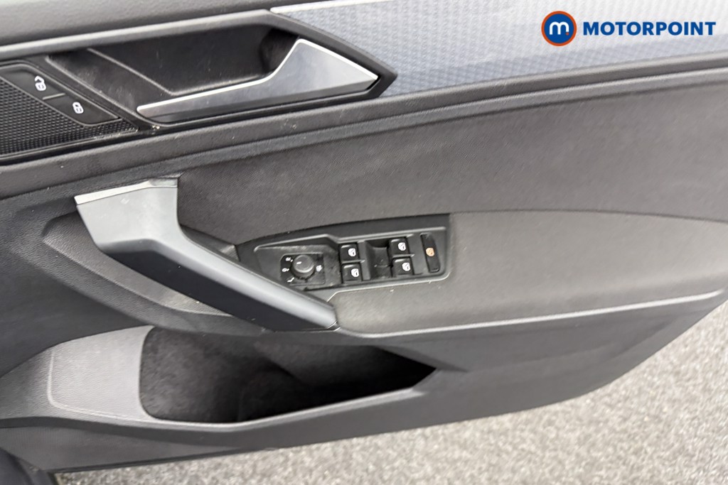 Volkswagen Tiguan Life Manual Petrol SUV - Stock Number (1544790) - 17th supplementary image