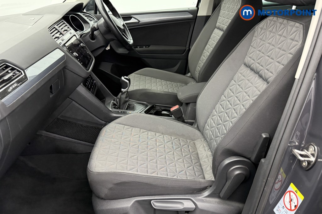Volkswagen Tiguan Life Manual Petrol SUV - Stock Number (1544790) - 23rd supplementary image