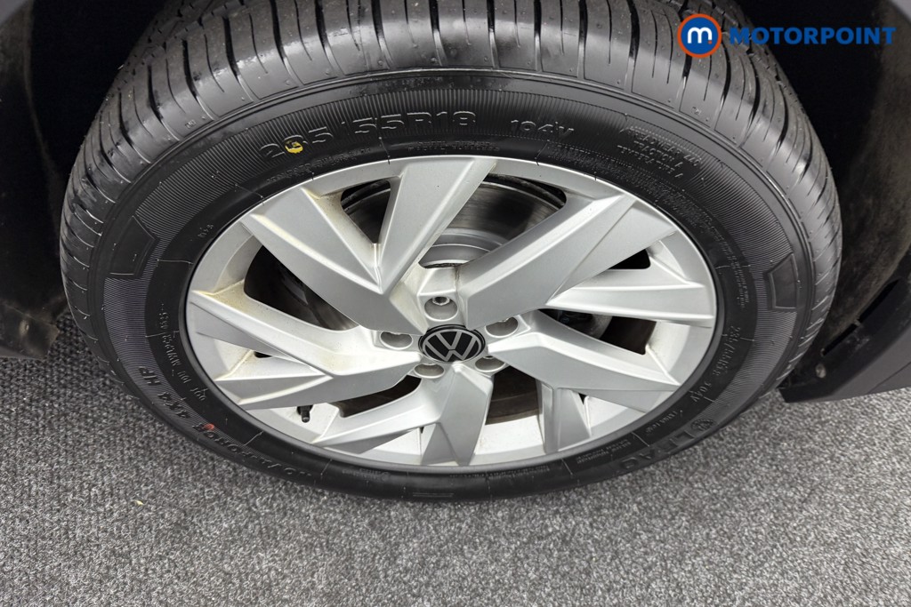 Volkswagen Tiguan Life Manual Petrol SUV - Stock Number (1544790) - 33rd supplementary image