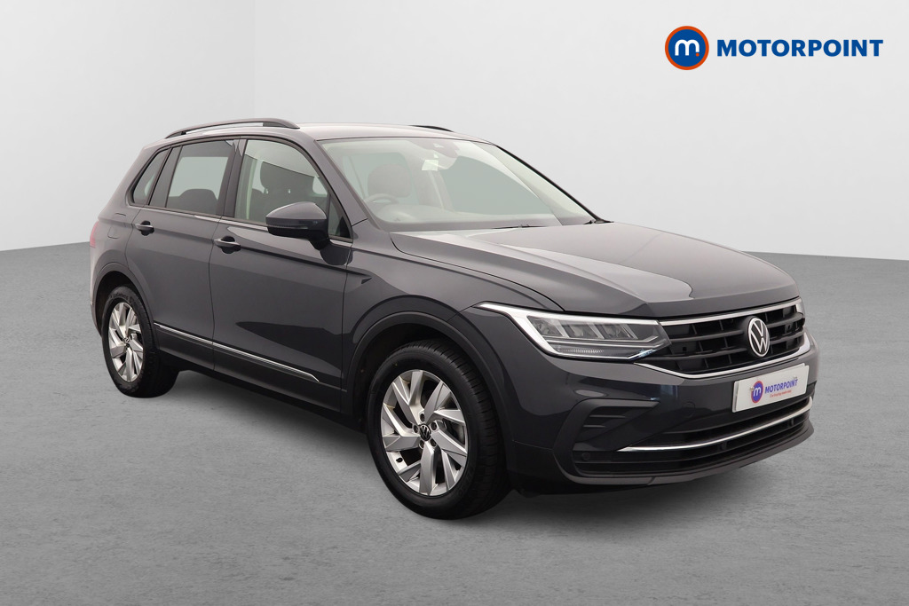 Volkswagen Tiguan Life Manual Petrol SUV - Stock Number (1544790) - Drivers side front corner