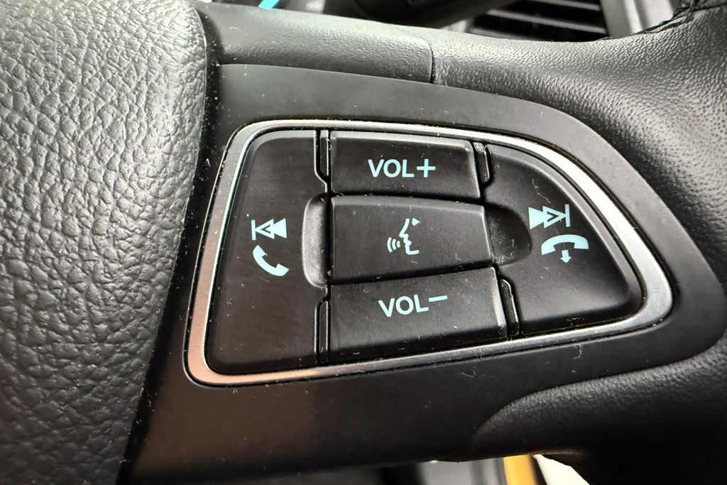 Ford Ecosport Active Manual Petrol SUV - Stock Number (1545360) - 5th supplementary image
