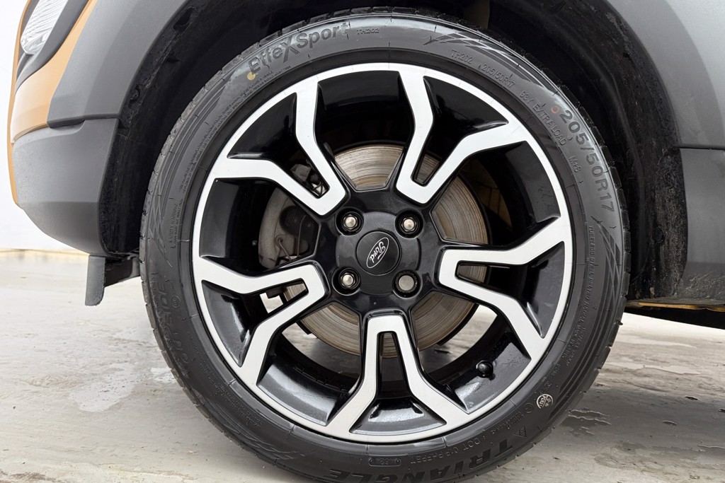 Ford Ecosport Active Manual Petrol SUV - Stock Number (1545360) - 30th supplementary image