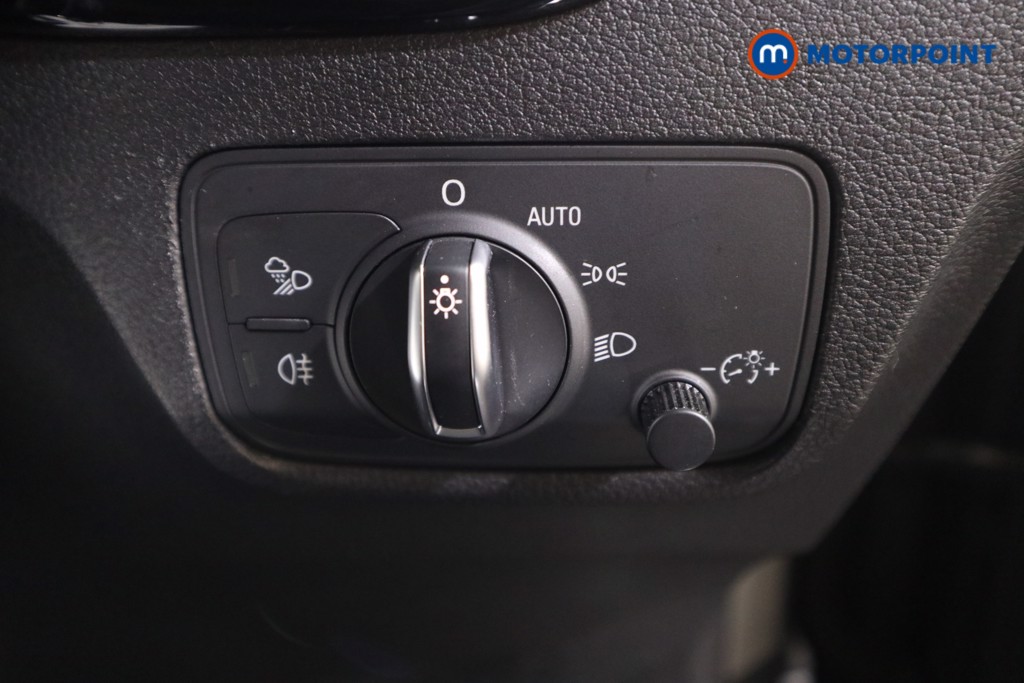 Audi Q2 Black Edition Automatic Petrol SUV - Stock Number (1545383) - 11th supplementary image