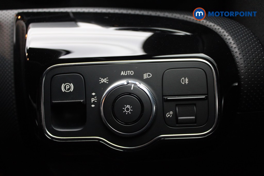 Mercedes-Benz A Class Amg Line Manual Petrol Hatchback - Stock Number (1545591) - 15th supplementary image