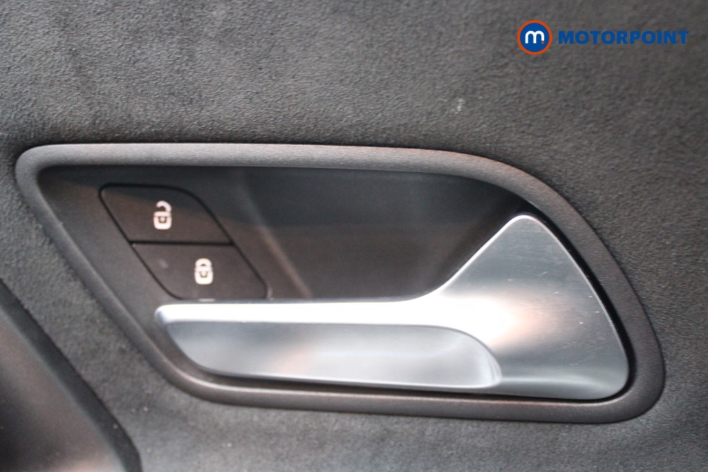 Mercedes-Benz A Class Amg Line Manual Petrol Hatchback - Stock Number (1545591) - 16th supplementary image