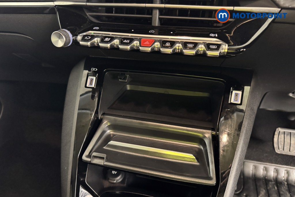 Peugeot 208 Allure Automatic Petrol-Electric Hybrid Hatchback - Stock Number (1545609) - 10th supplementary image