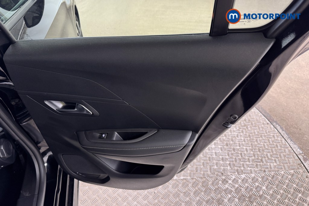 Peugeot 208 Allure Automatic Petrol-Electric Hybrid Hatchback - Stock Number (1545609) - 15th supplementary image