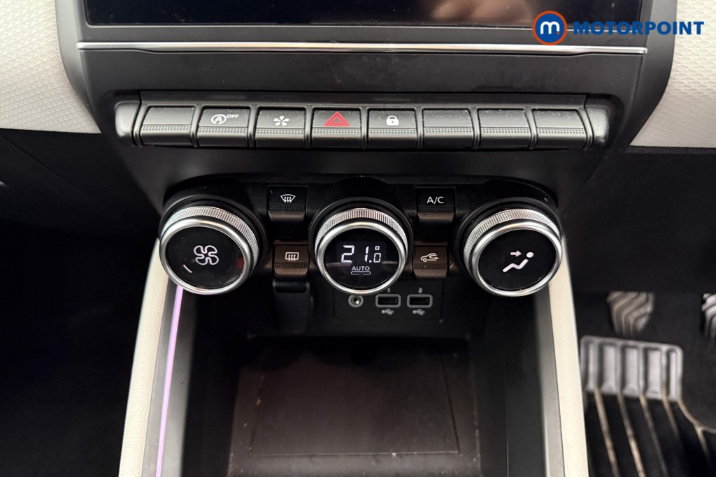 Renault Clio Techno Manual Petrol Hatchback - Stock Number (1545732) - 10th supplementary image