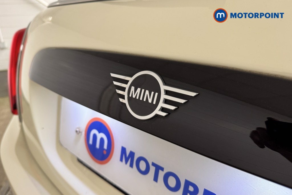 Mini Hatchback Cooper Classic Manual Petrol Hatchback - Stock Number (1545761) - 17th supplementary image