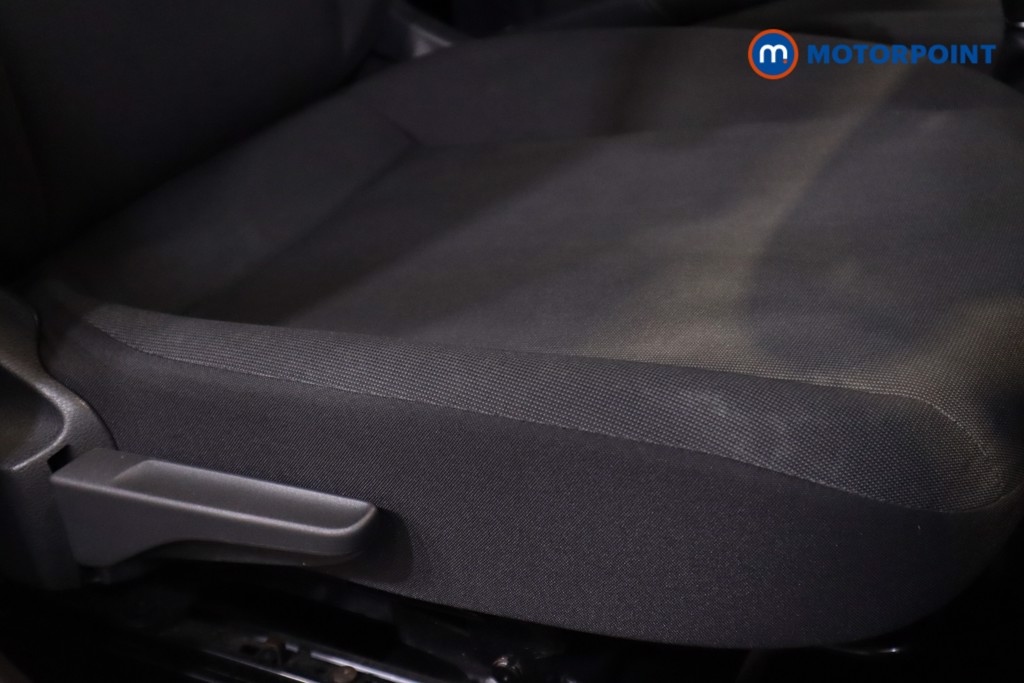 Volkswagen UP R-Line Manual Petrol Hatchback - Stock Number (1546376) - 6th supplementary image
