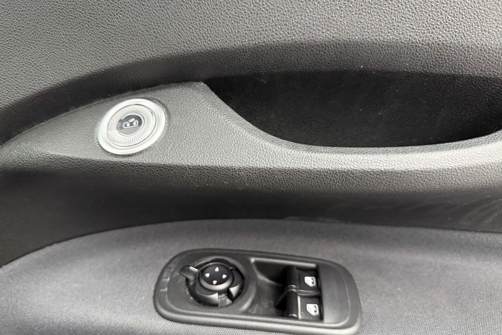 Fiat 500 Icon Automatic Electric Hatchback - Stock Number (1546518) - 16th supplementary image