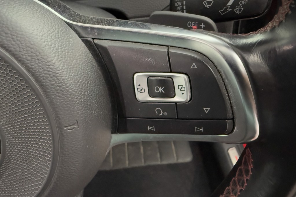 Volkswagen Golf GTI Automatic Petrol Hatchback - Stock Number (1546635) - 4th supplementary image