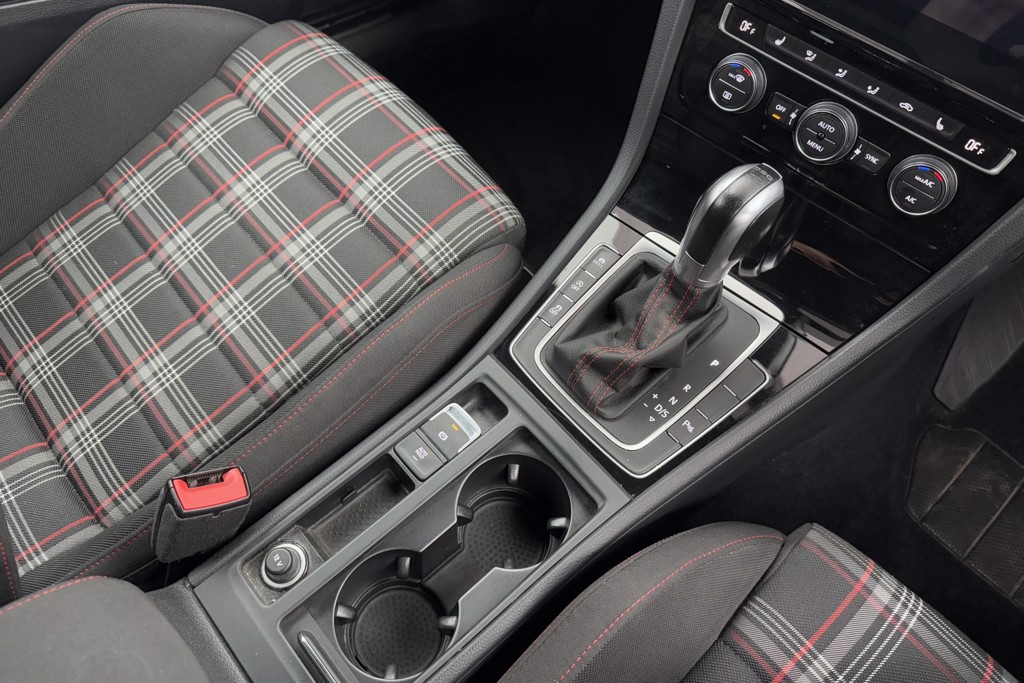 Volkswagen Golf GTI Automatic Petrol Hatchback - Stock Number (1546635) - 14th supplementary image