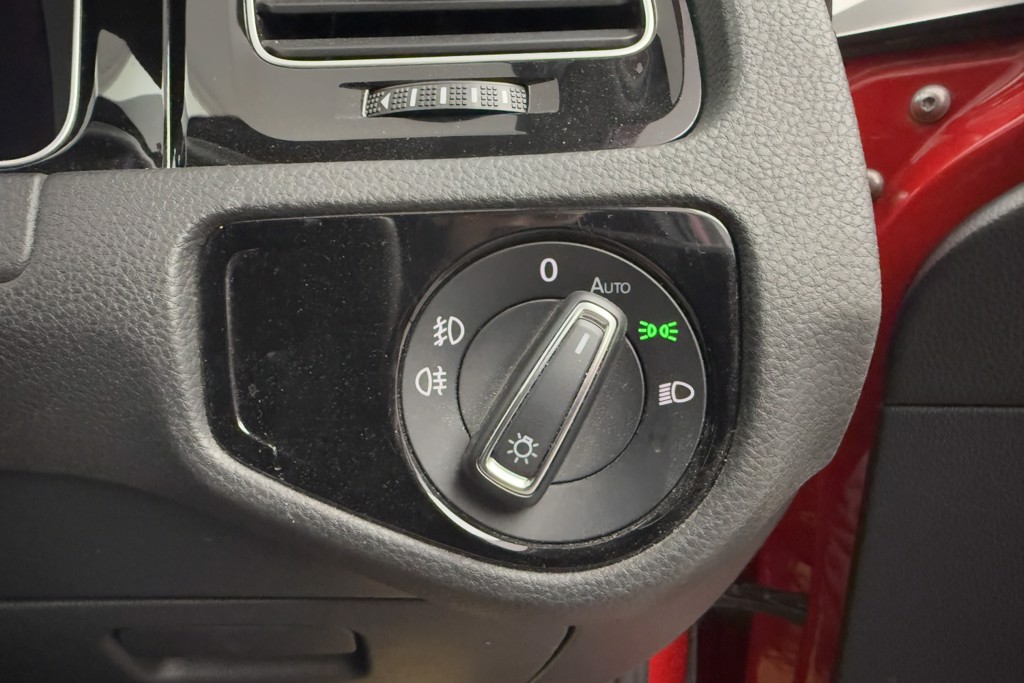 Volkswagen Golf GTI Automatic Petrol Hatchback - Stock Number (1546635) - 17th supplementary image