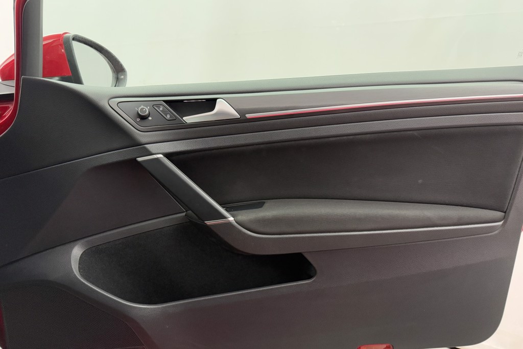 Volkswagen Golf GTI Automatic Petrol Hatchback - Stock Number (1546635) - 18th supplementary image