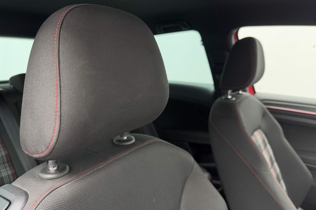 Volkswagen Golf GTI Automatic Petrol Hatchback - Stock Number (1546635) - 22nd supplementary image
