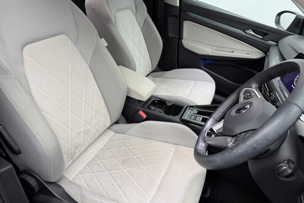 Volkswagen Golf Style Automatic Petrol Plug-In Hybrid Hatchback - Stock Number (1546871) - 17th supplementary image